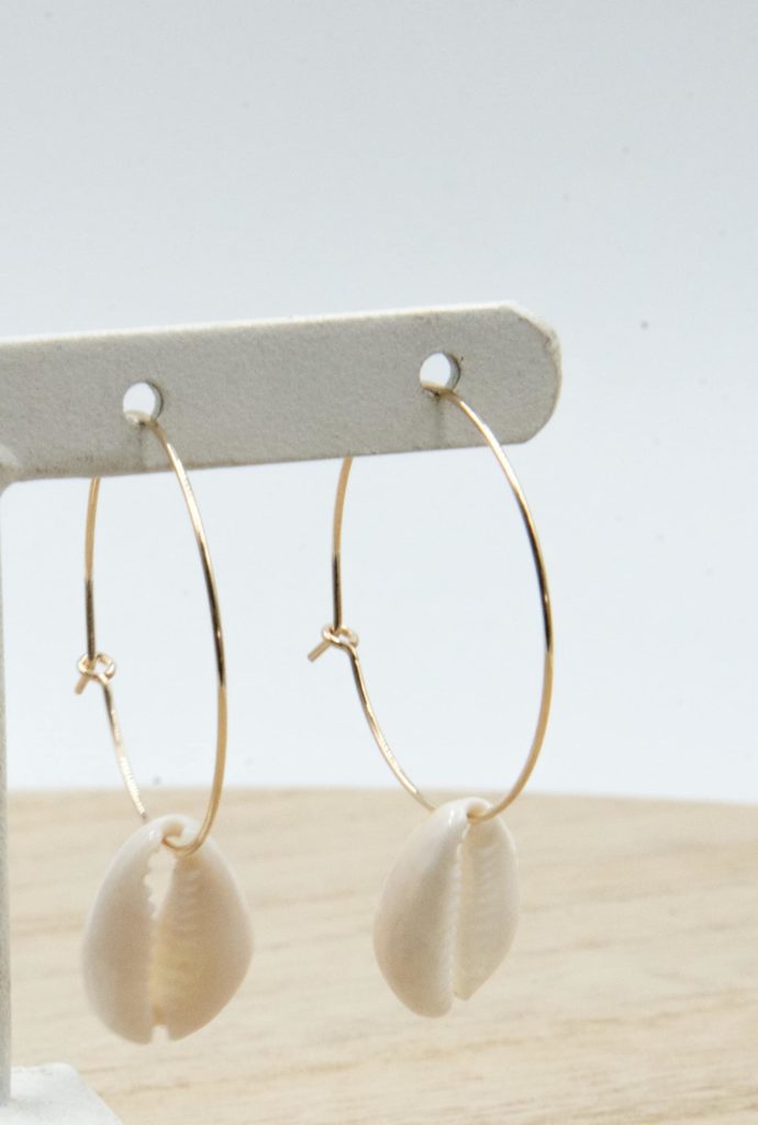 la-petite-plagiste-collection-cauri-hoop-earrings-packshot